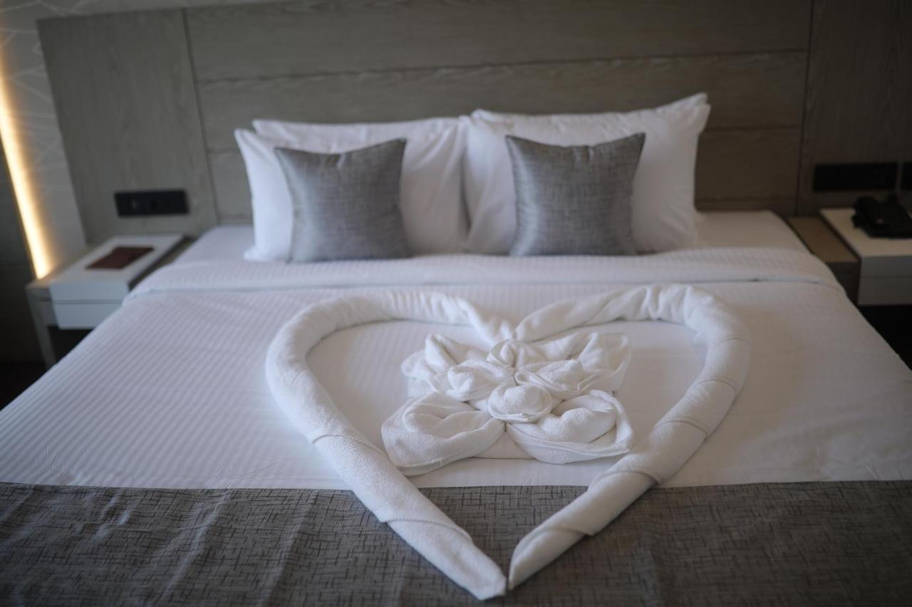Mothimahal Residency Thrissur Hotel ภายนอก รูปภาพ