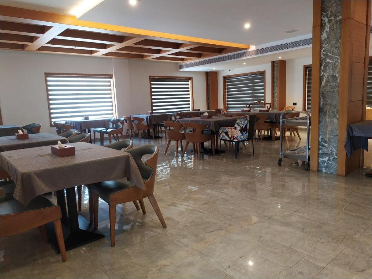 Mothimahal Residency Thrissur Hotel ภายนอก รูปภาพ