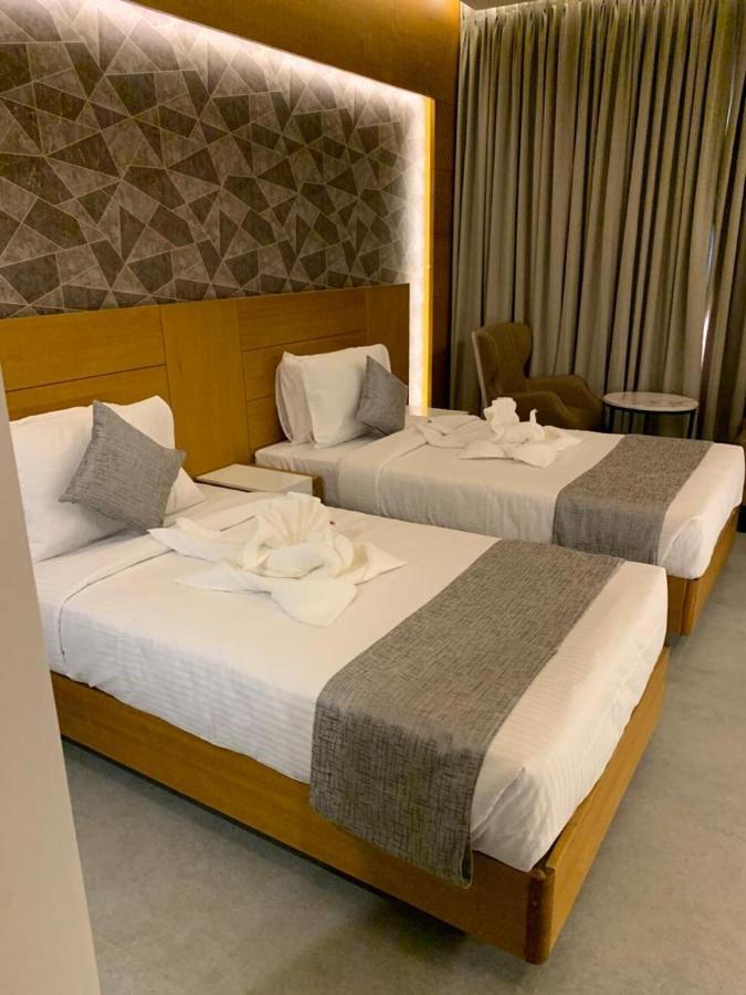 Mothimahal Residency Thrissur Hotel ภายนอก รูปภาพ